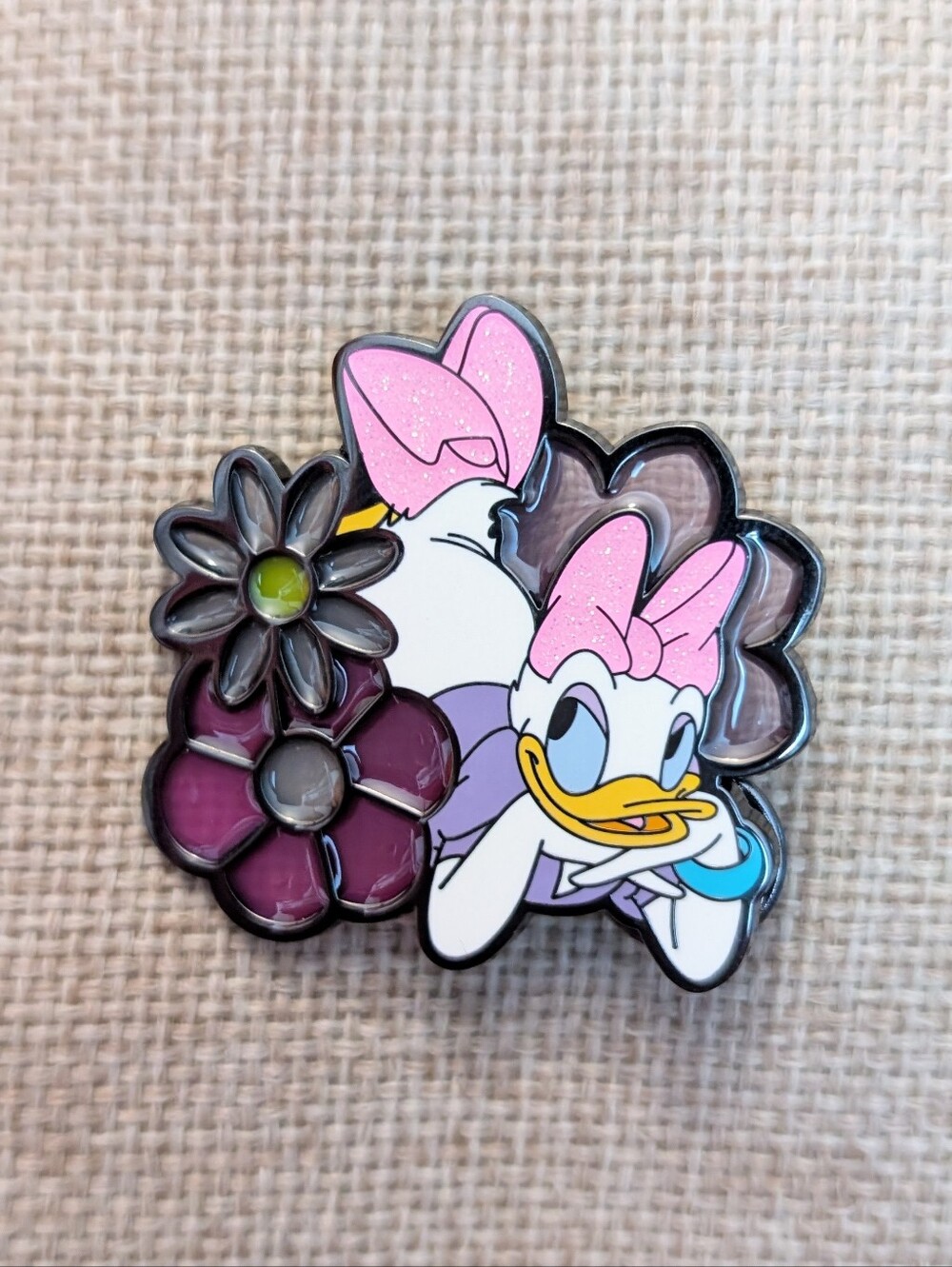 Loungefly pin Disney Daisy Floral flower blind box glitter chase